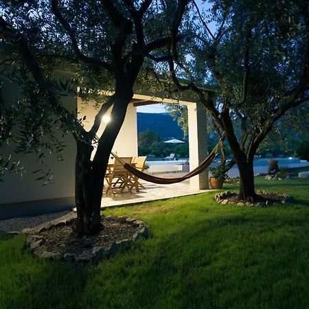 Lodge Jomi Kastel Novi Exterior photo