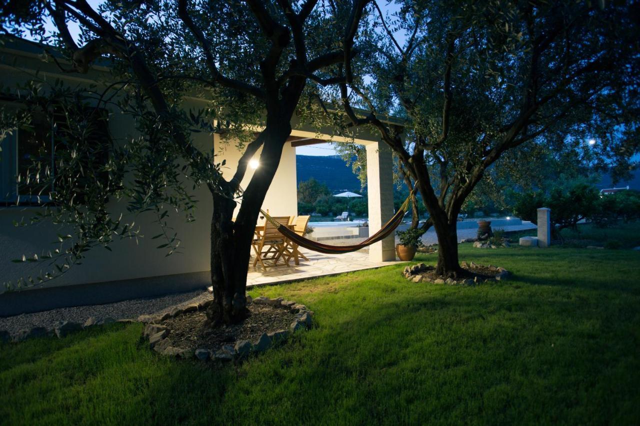 Lodge Jomi Kastel Novi Exterior photo